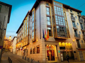  Hotel Sancho Abarca  Уэска
